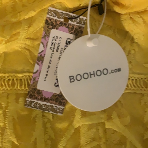 Fun and a flirty dress - Picture 3 of 4